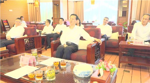 中华全国供销合作总社党组书记、理事会副主任韩立平调研我司 中华全国供销合作总社党组书记、理事会副主任韩立平调研我司